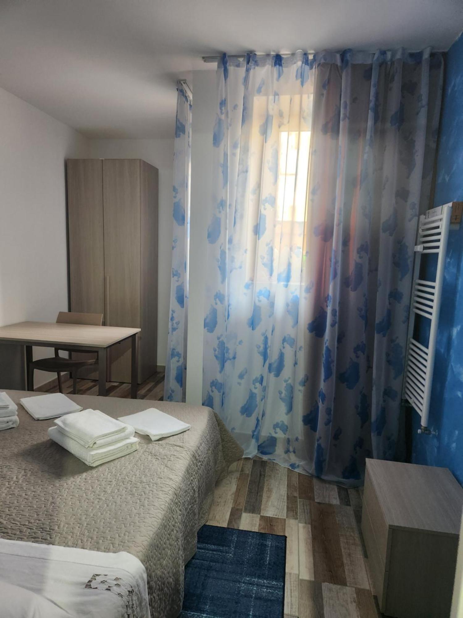 Casa Roxana Hotel Turin Bagian luar foto